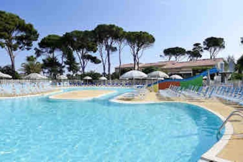 Villa La Baleine Verte Calvisson Exterior foto